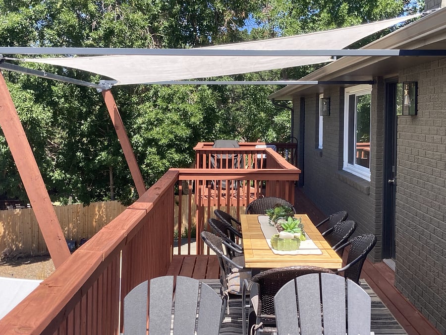 Upper shared deck space