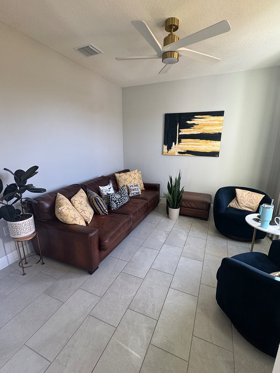 Front sitting room