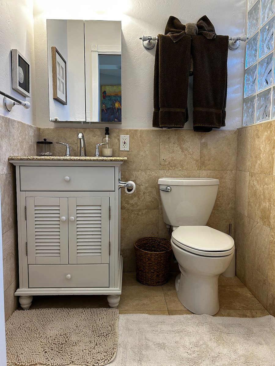 En-suite bathroom