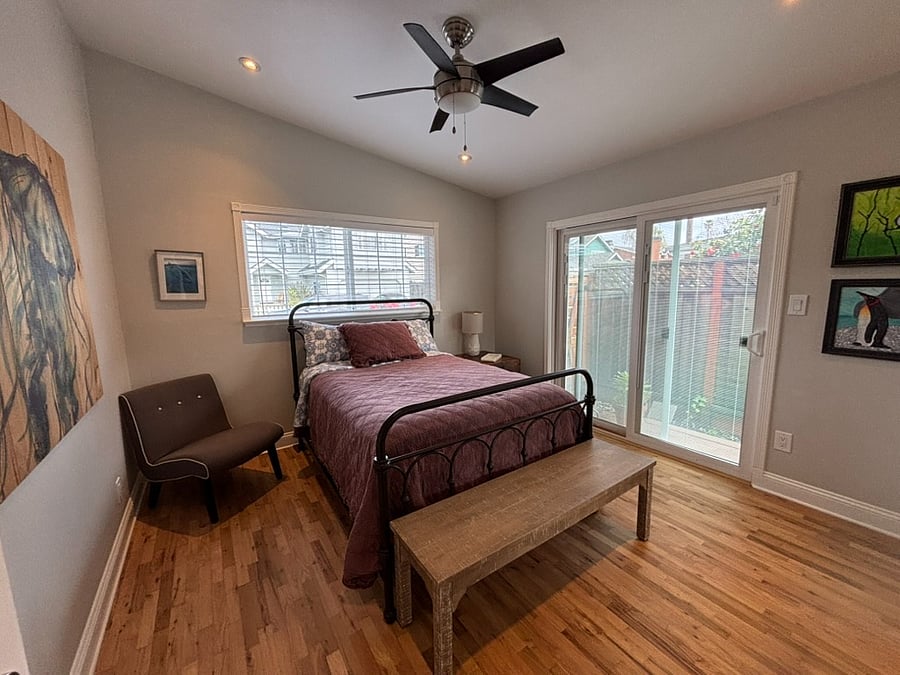 Secondary bedroom with full bed