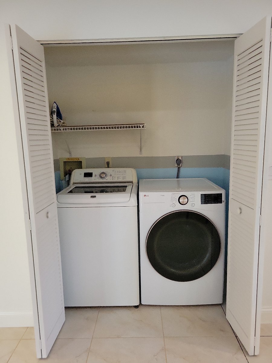 Laundry (interior)