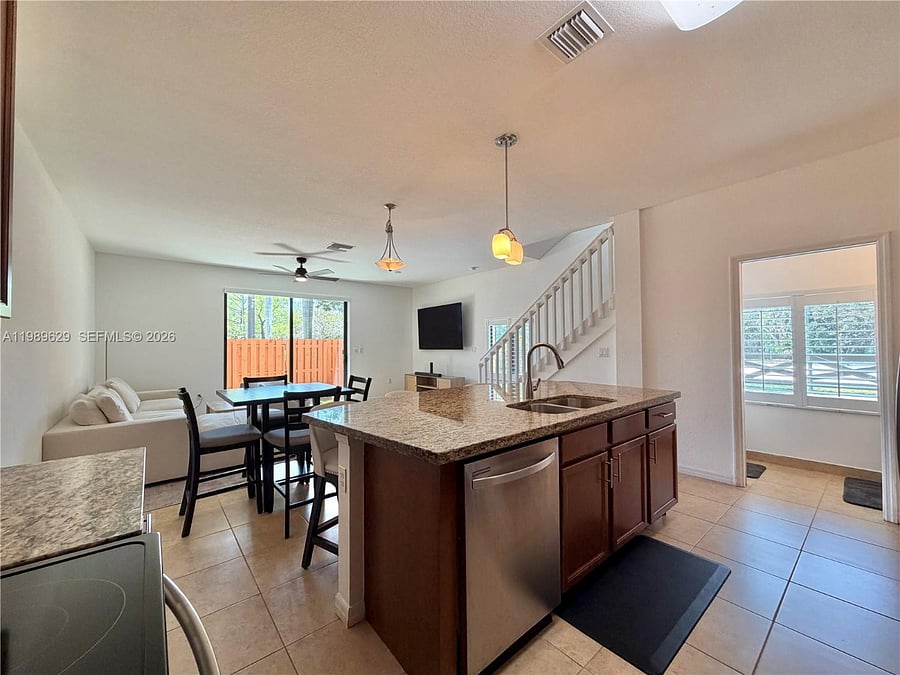 Furnished Finder property 965947_1 photo 11