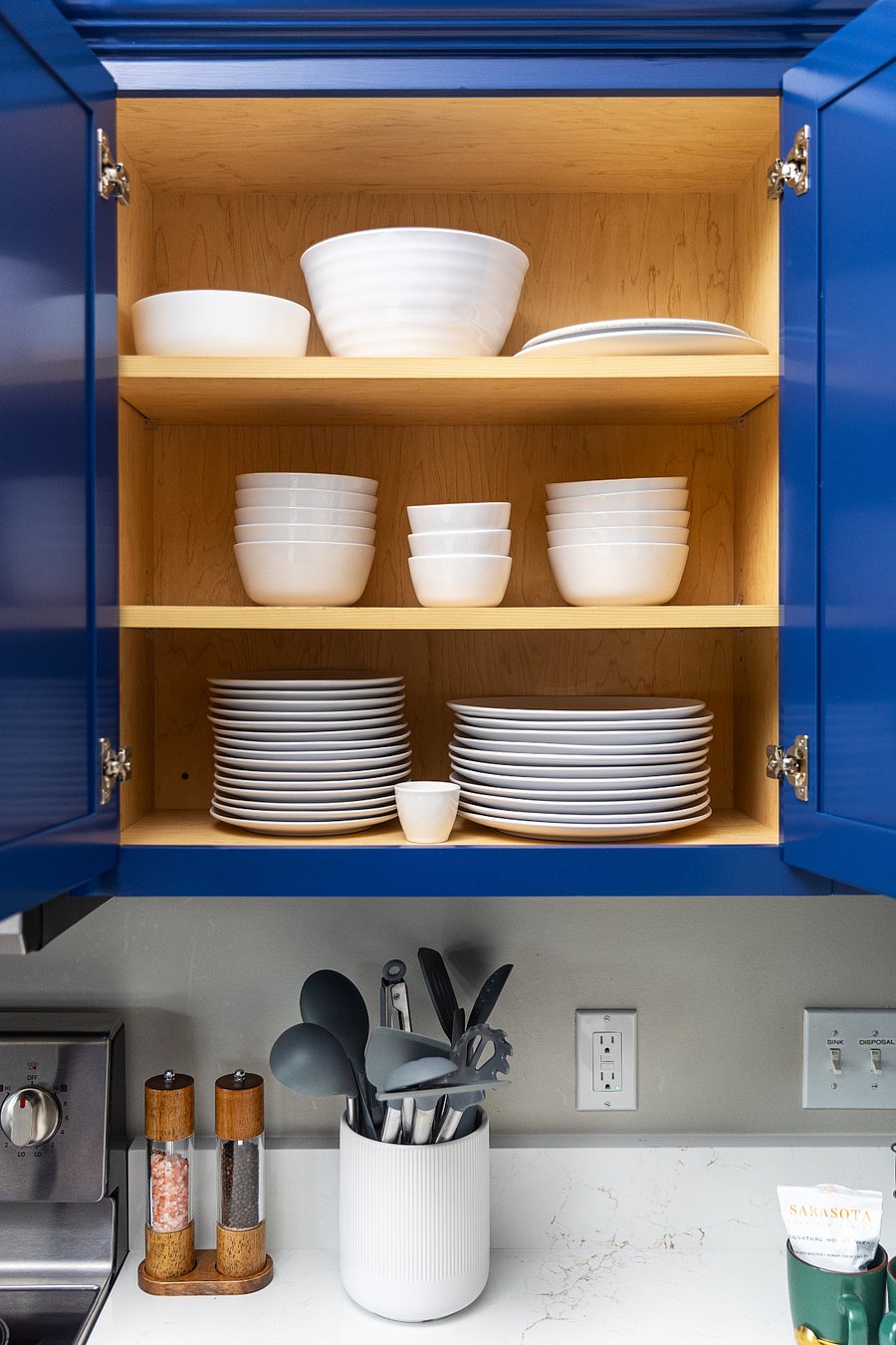 Fully Stocked Kitchen