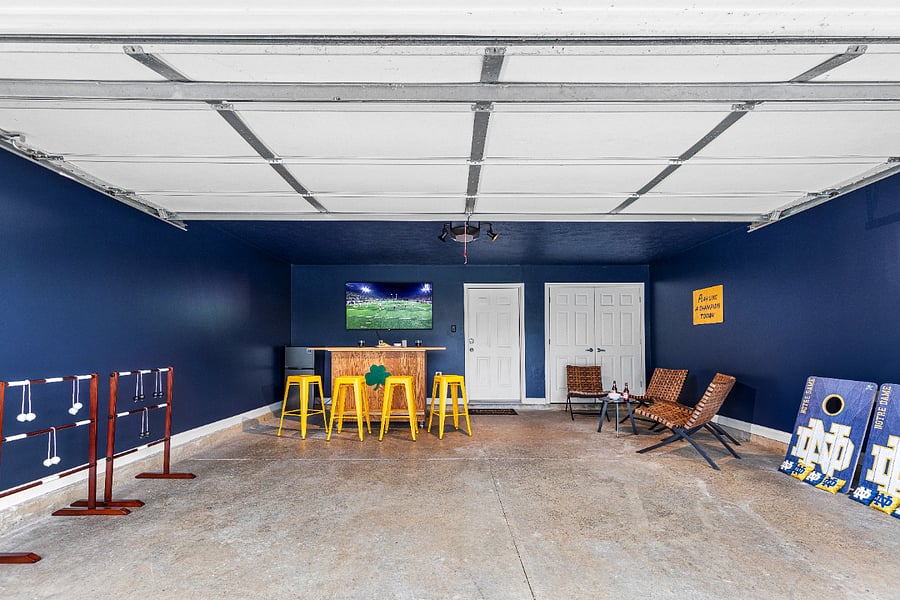 Attached Garage