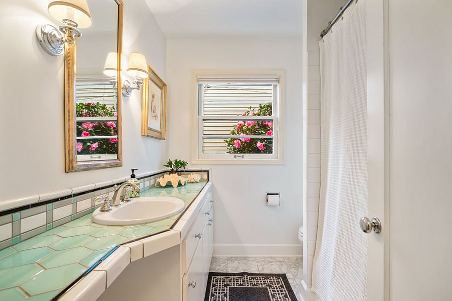 Bathroom (on main floor)