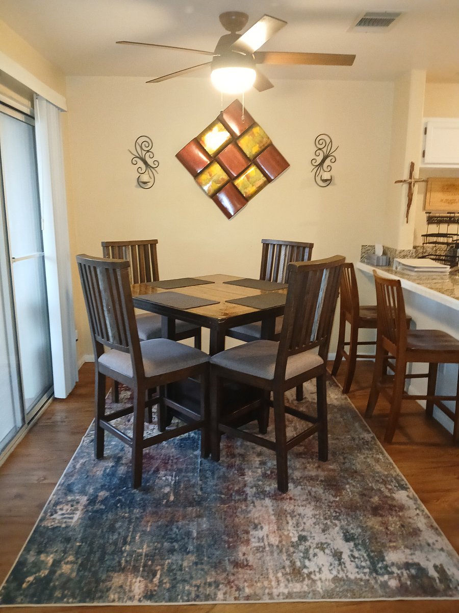 Table for 4 and 2 added barstools 