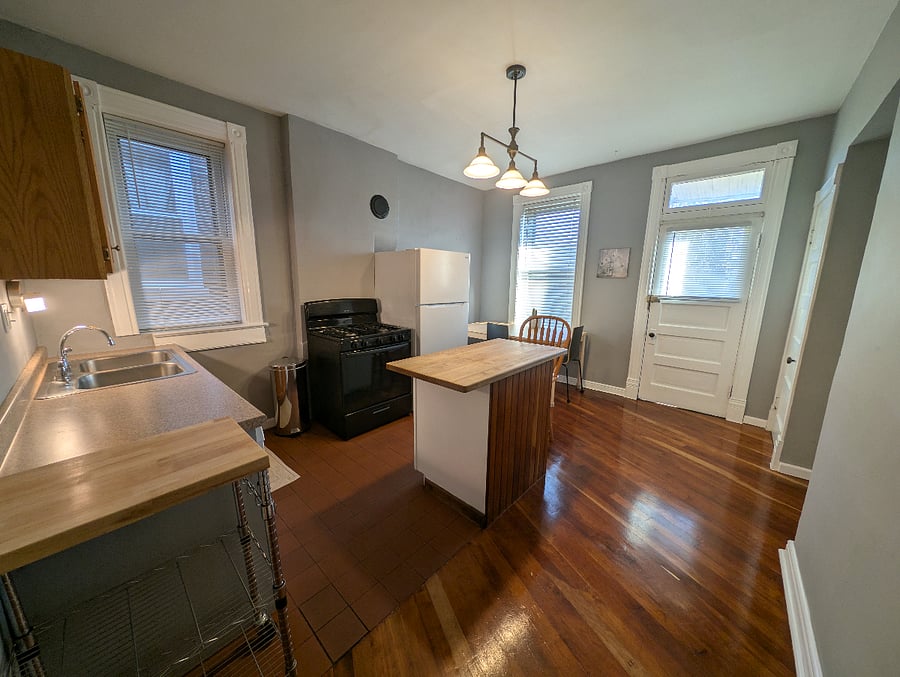 Gas stove, Fridge, Garbage disposal, Dishwasher, Small Butcher Block Island...