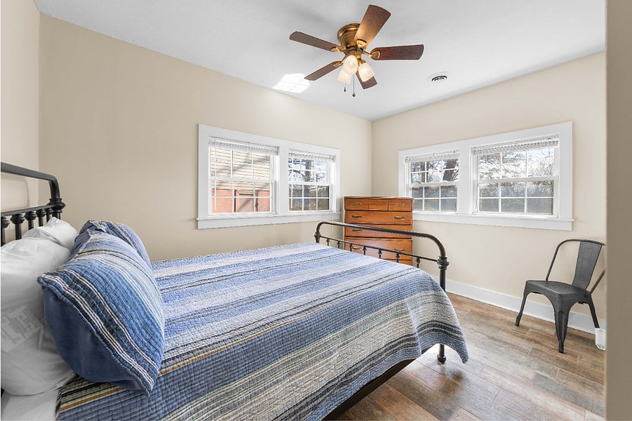 secondary bedroom