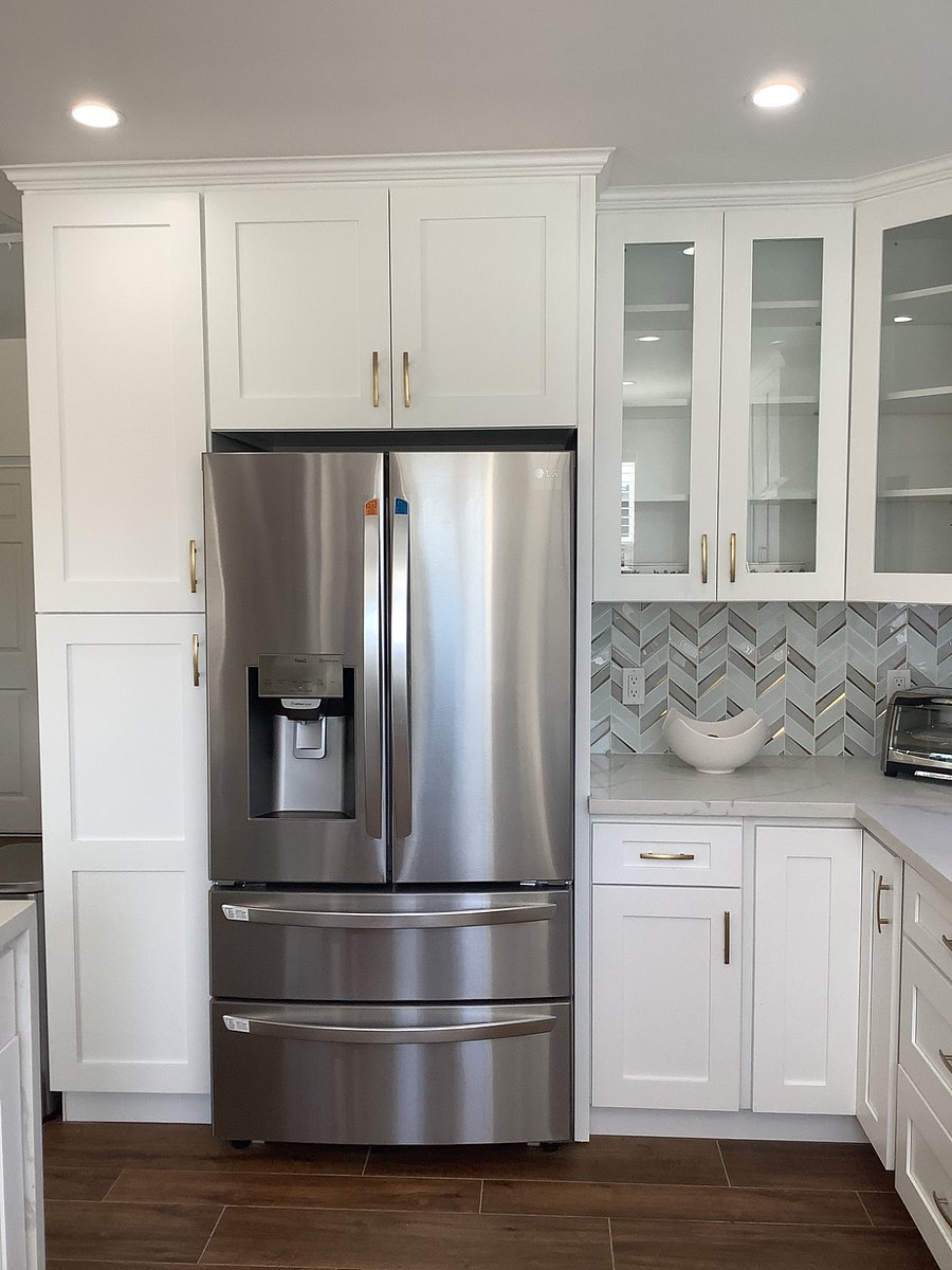Kitchen - Fridge (stainless steel)
