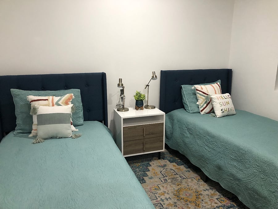 Bedroom - 2x Twin size Beds