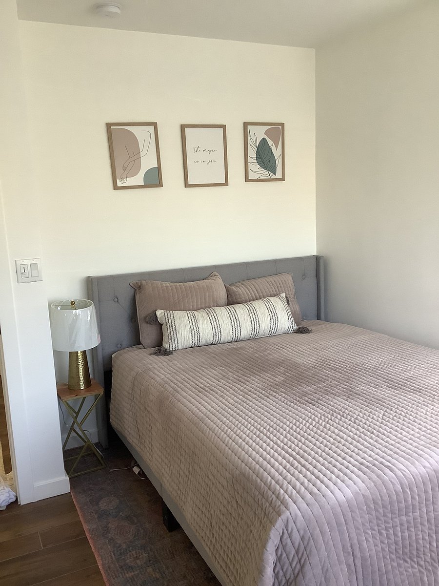 Bedroom - Queen Bed