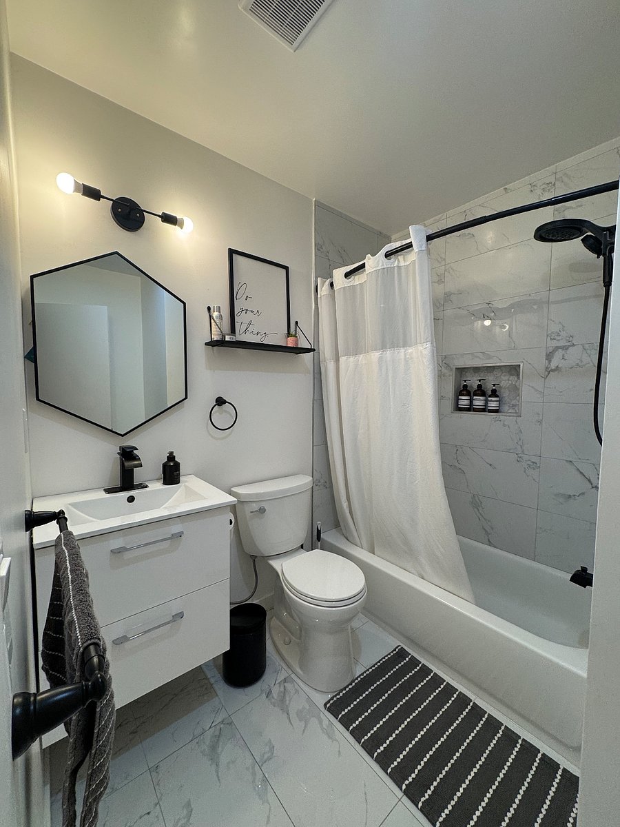 Full Bathroom