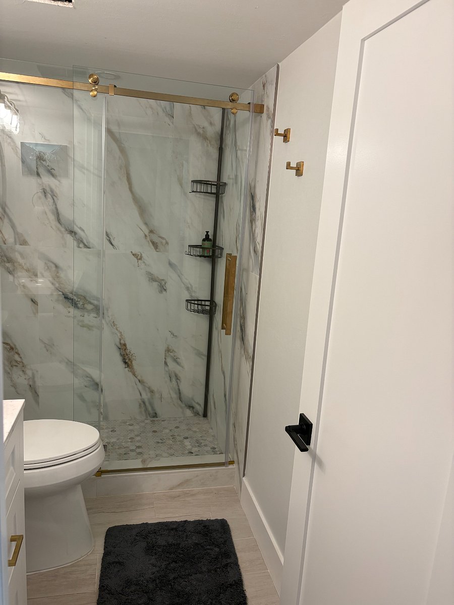 2nd bathroom shower
