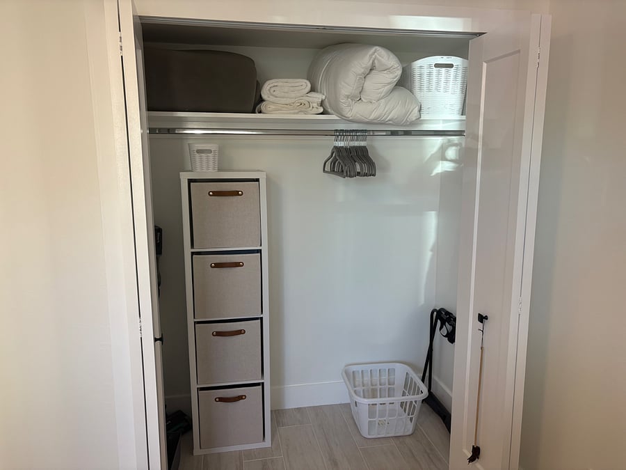 2nd Bedroom closet