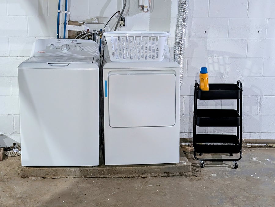 Laundry, iron, ironing board, steamer