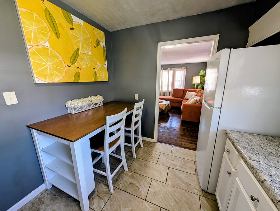 Eat in Kitchen
