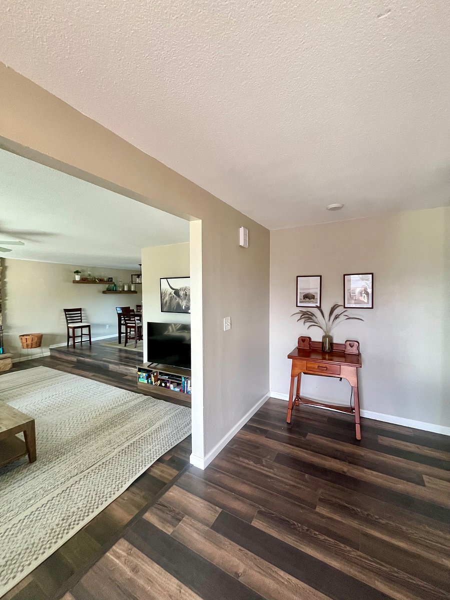 Entry way with keyless front door