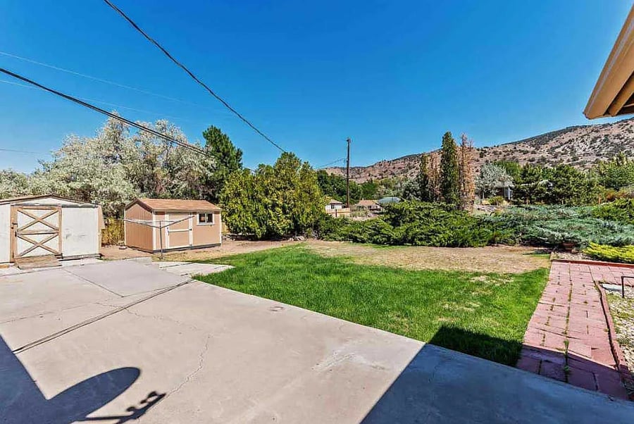 0.5 acre backyard with new quality locking shed