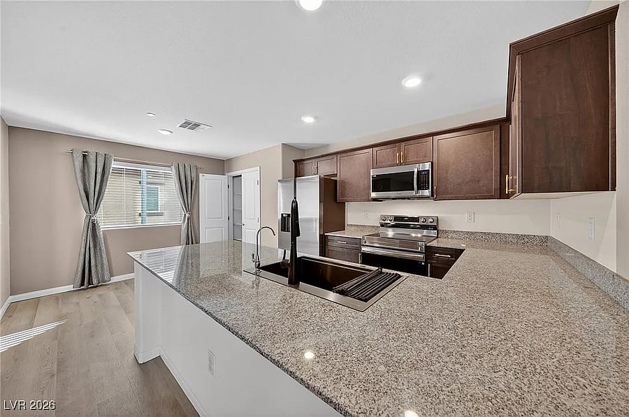 Furnished Finder property 966369_1 photo 15