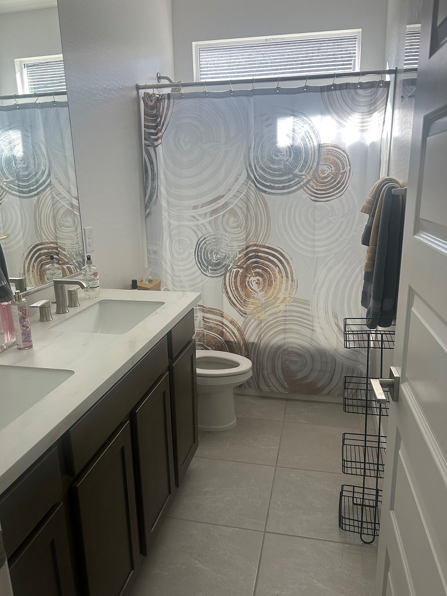 Shared bathroom workout room