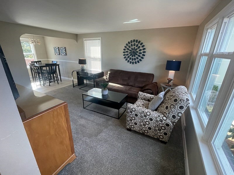 Living room & dining area