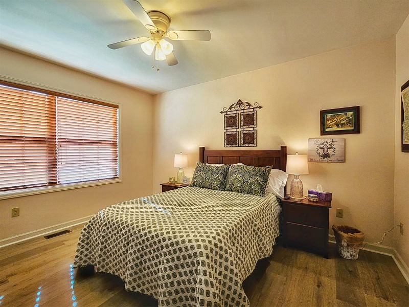 Main Level Queen Bed