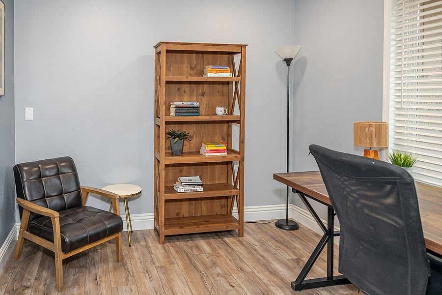 Office/desk space