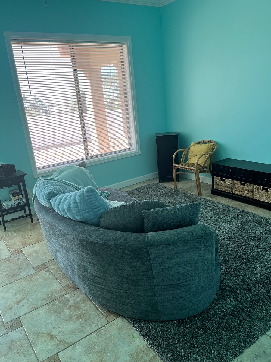 Shared guest lounge