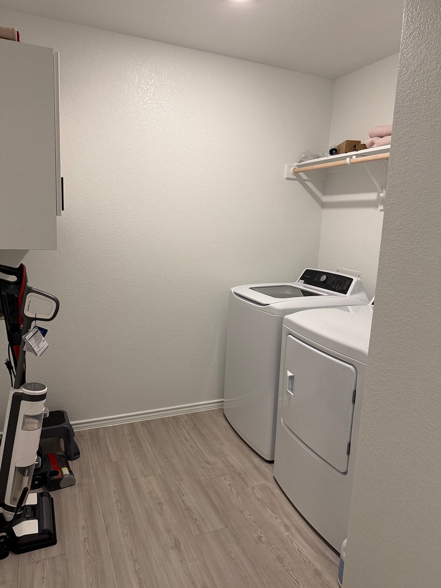 Option 2 Laundry Room