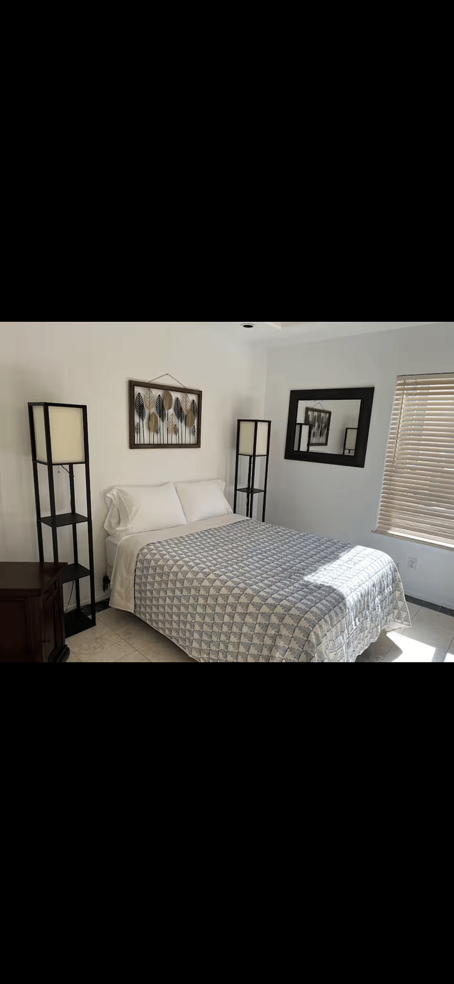 Large downstairs bedroom