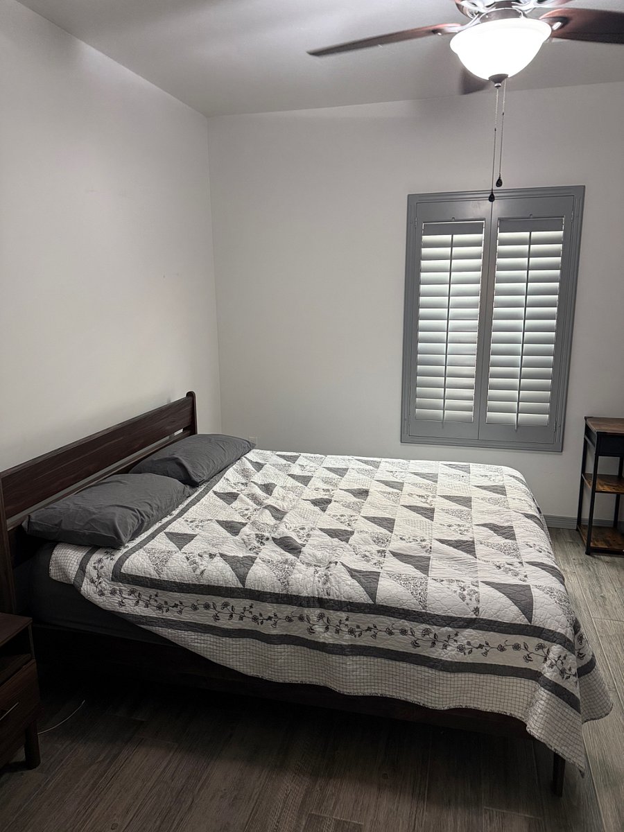 2nd bedroom