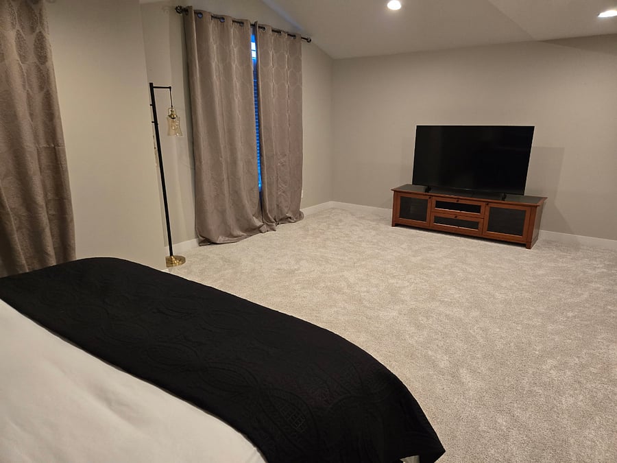 Bedroom 3: 65" Samsung Smart TV