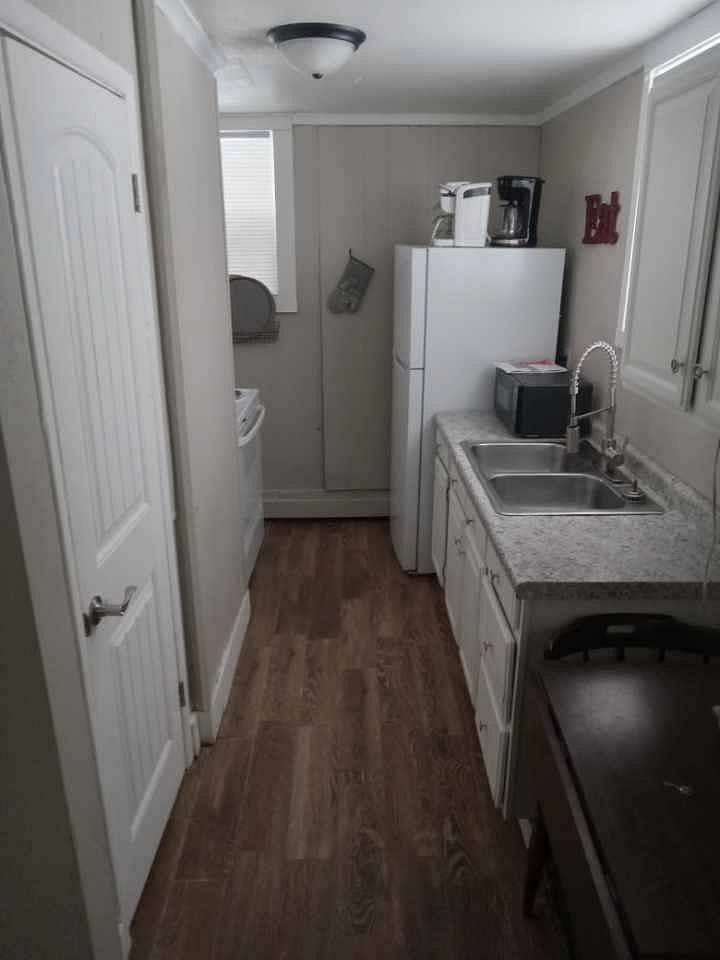 Apartment 4 kitchen