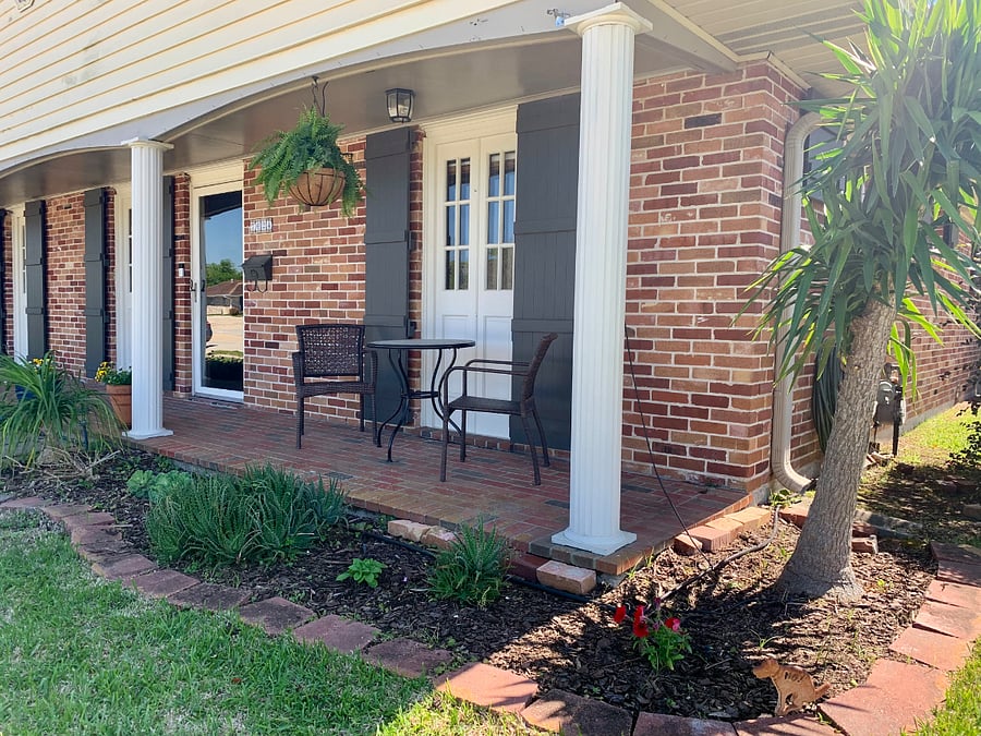 Full Front Porch