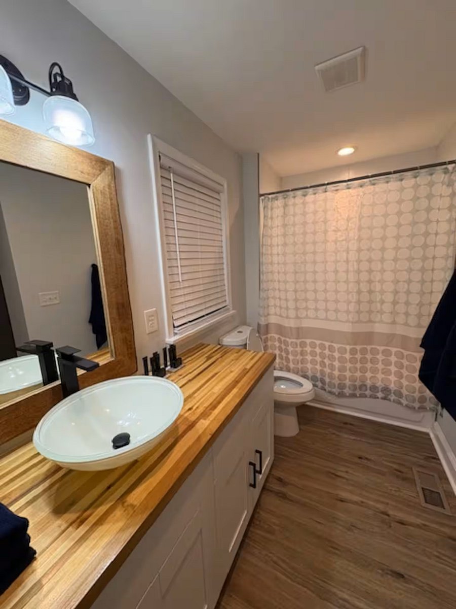 Bedroom 1 - Ensuite