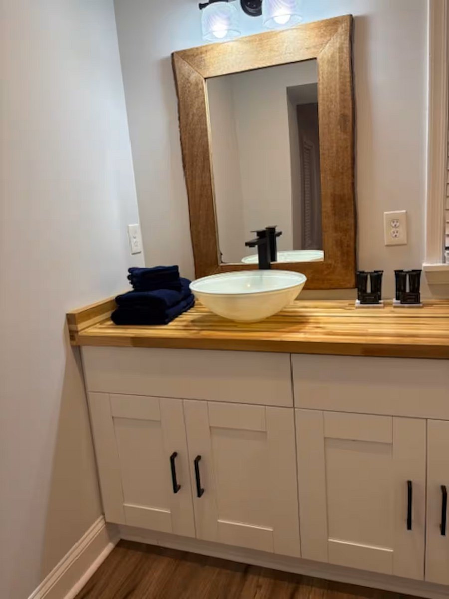 Bedroom 1 - Ensuite