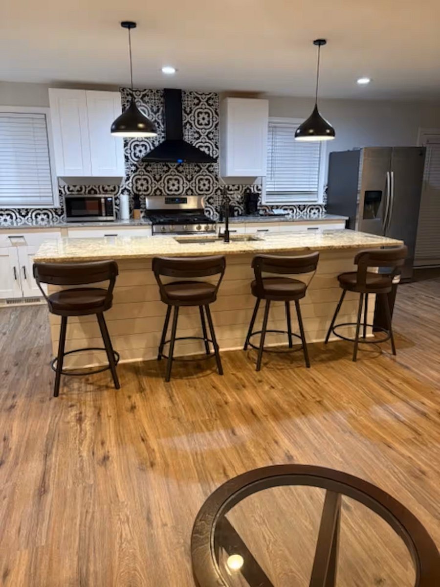 Chef's Kitchen with Sitting Island