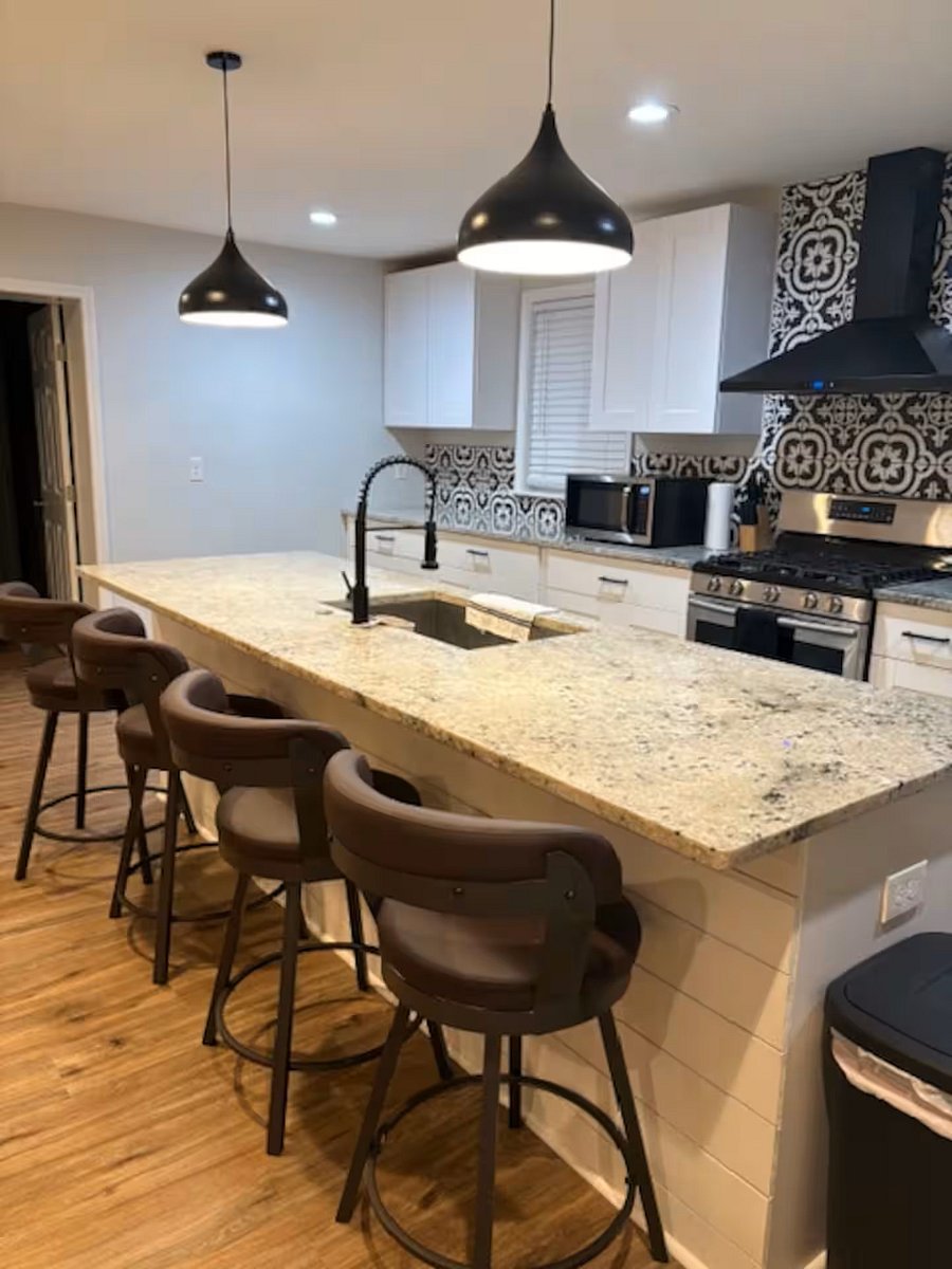Chef's Kitchen with Sitting Island