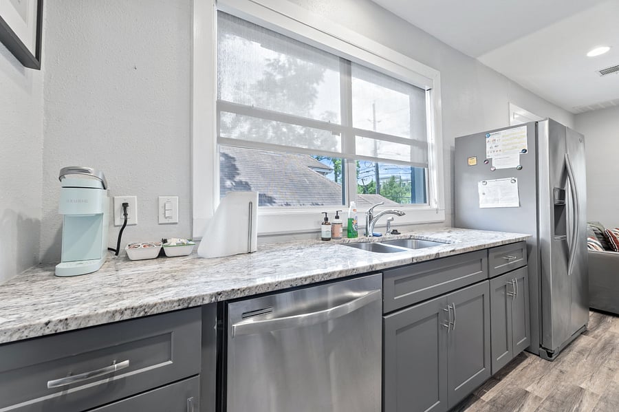 Keurig Coffee Maker, Garbage Disposal, Dishwasher, and Ice Making Fridge with Water dispenser
