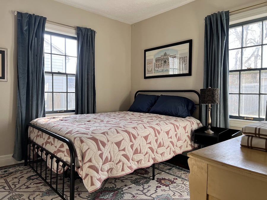 Main Floor Bedroom 2 - Queen Bed, 1 Closet