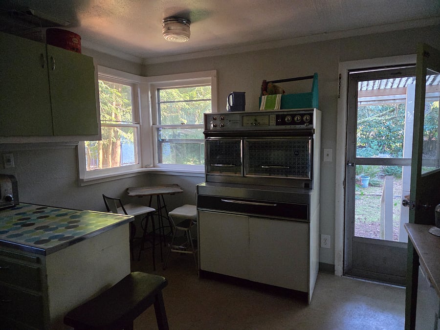 Retro kitchen all updated functions