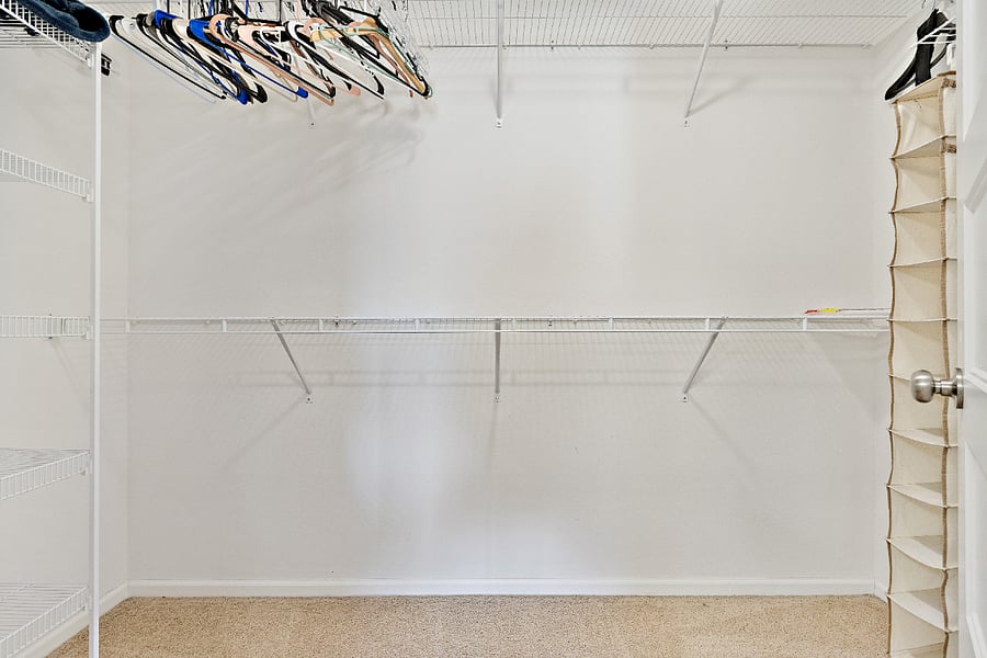 Walk-in closet