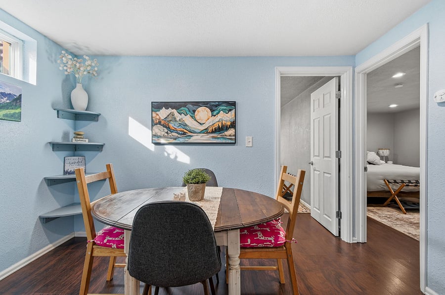 Dining area with room for 4