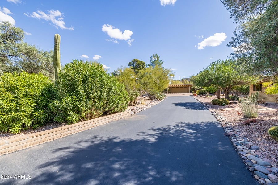 Extended private driveway to home