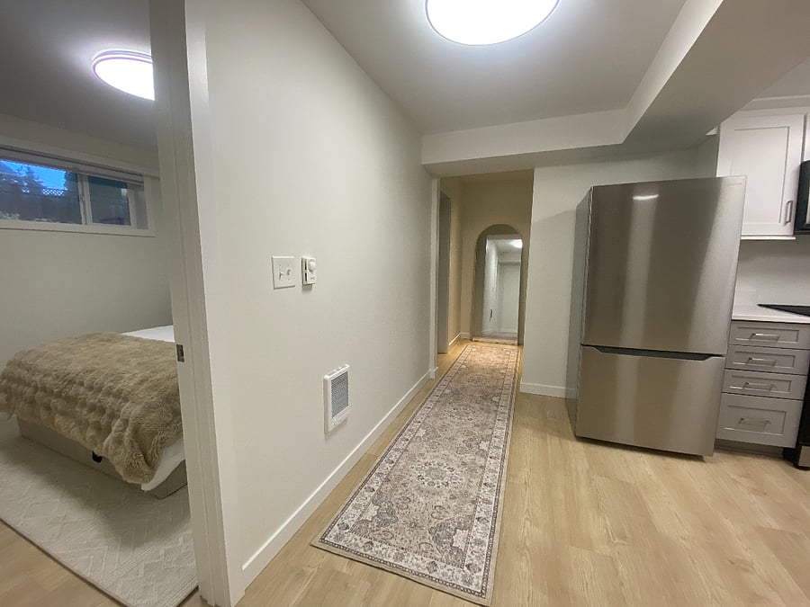 Hallway to bathroom & laundry room
