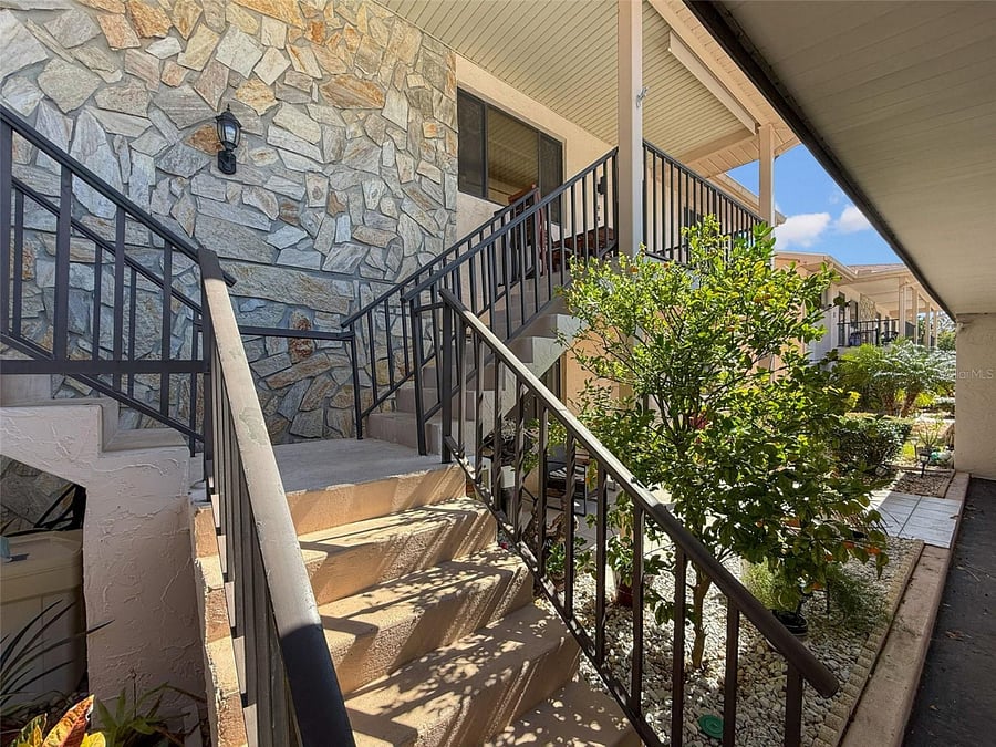 Second floor unit