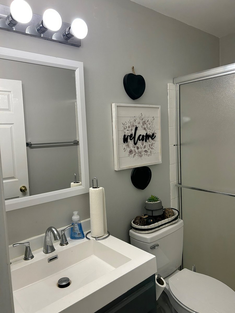 Secondary Bathroom