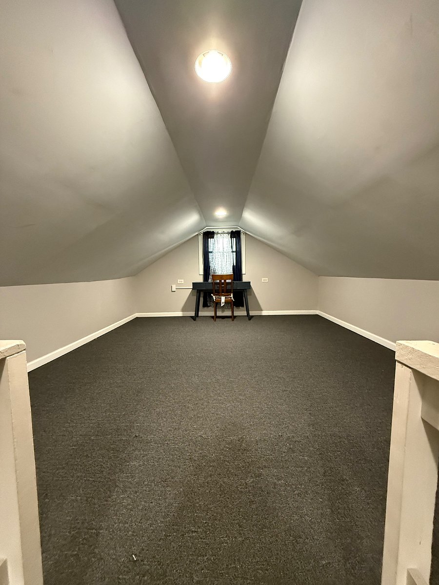 Rm 1 Attic Office/Room