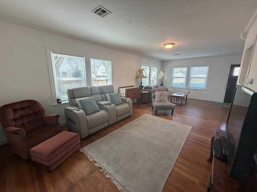 View of livingroom from 3rd bed/office
