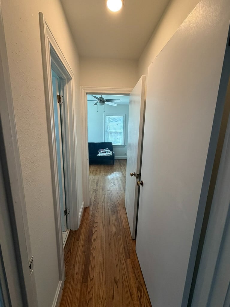 Jack-and-Jill hallway to bathroom between Bedroom 2 and 3